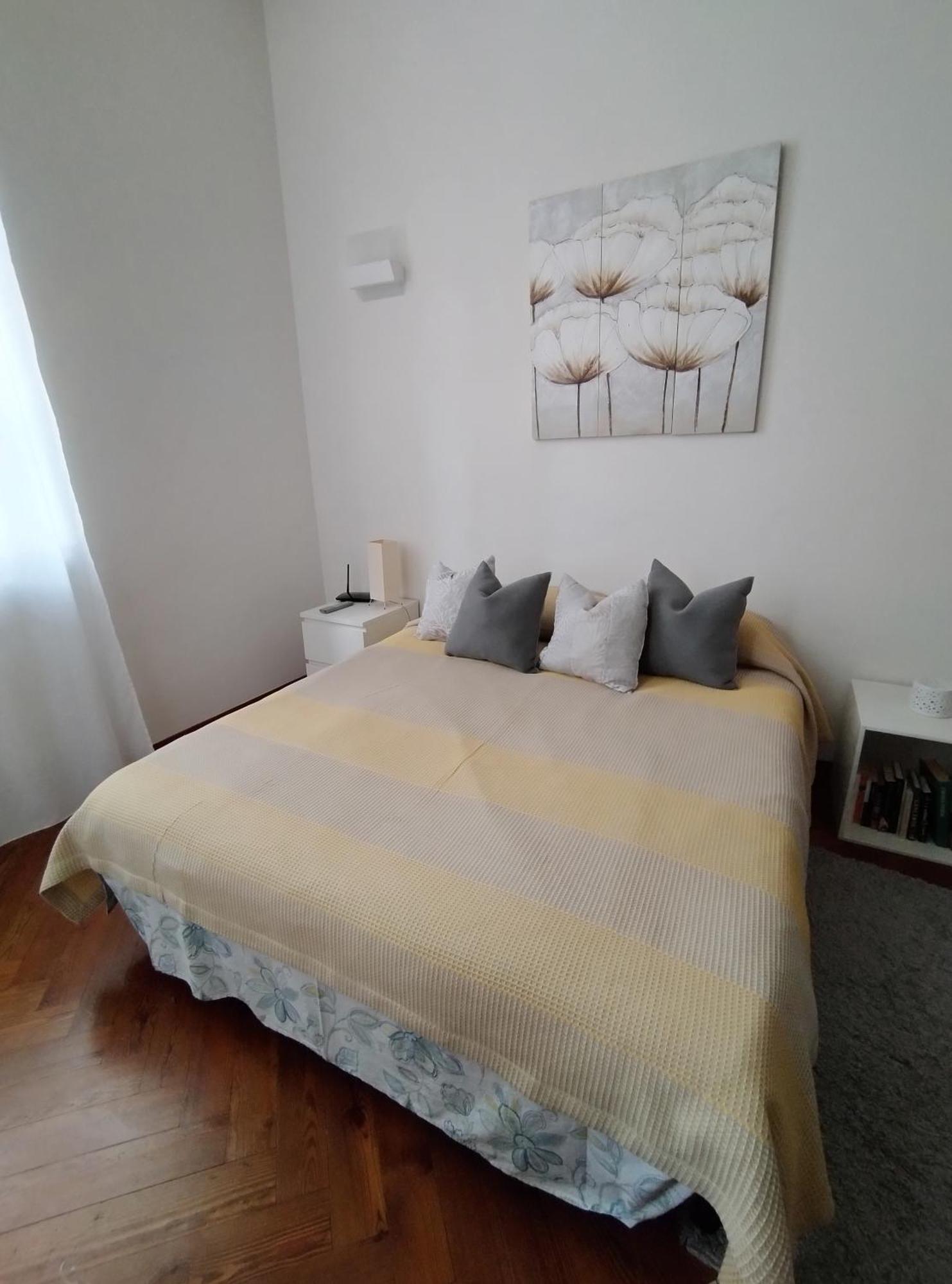 Spazio Q16 Quadrilatero Torino Номер фото